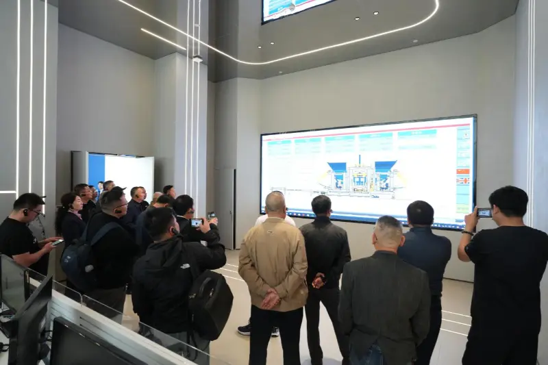 Die zweite Sitzung des Ständigen Rates der 8. Tagung der China Building Blocks Association fand in Quanzhou statt; Quangong Machinery Co., Ltd. trägt zum Branchenaustausch und zur Entwicklung bei.